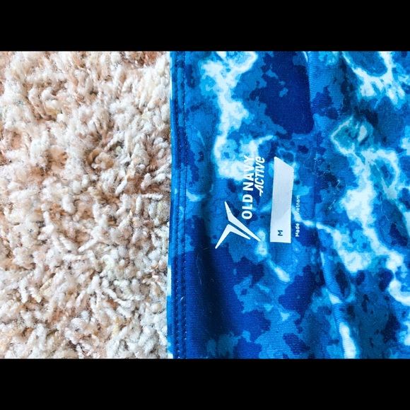 Old Navy Activewear leggings (SQUAT PROOF) - Picture 4 of 4